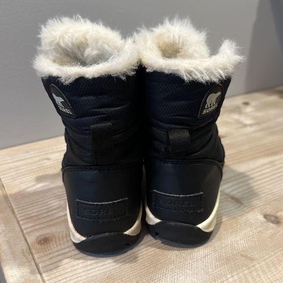Sorel Kids Whitney Winter Boots Size 3 - Picture 5 of 5